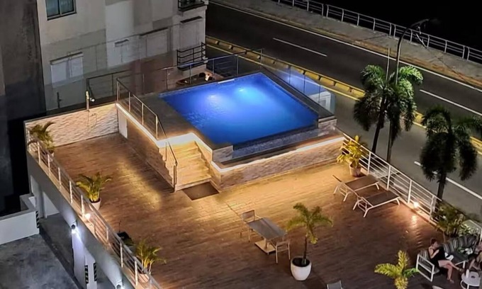 Santo Domingo Apartamento | Apto con piscina frente a Zona Colonial + parqueo