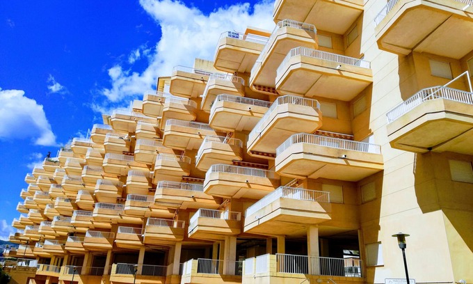 Xeraco Apartamento | Apto. con dos dormitorios, amplia terraza con toldo y vistas al mar y a la piscina!