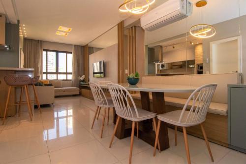 Nacoes Apartamento | Apto a 5min da Praia, 10min da Roda Gigante P1309
