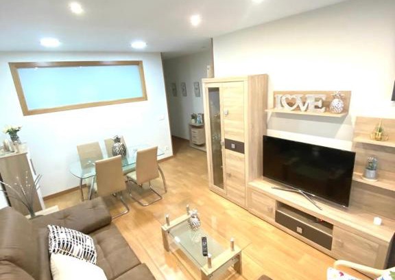 Lugo Apartamento | APTO CÉNTRICO ARENAL FAMILY, PARKING GRATIS