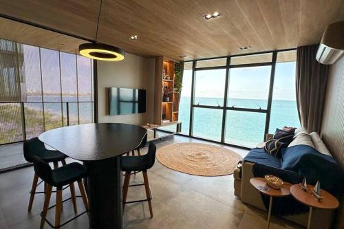 Pajucara Apartamento | Apto Luxo Beira-Mar com Varanda de Frente para o Mar da Praia de Pajuçara NT1207