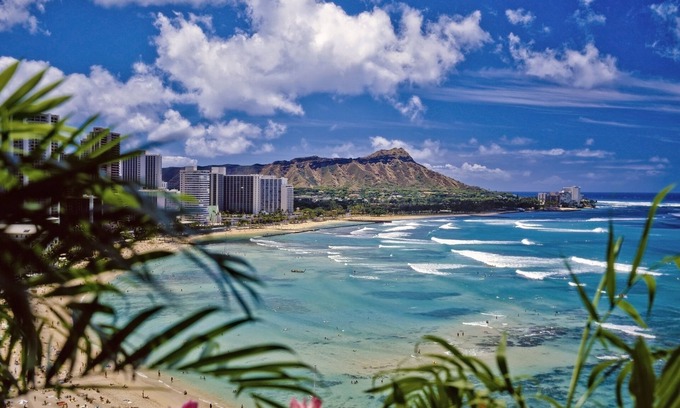 Waikiki Condominio | Aqua Palms 306 Condo by RedAwning