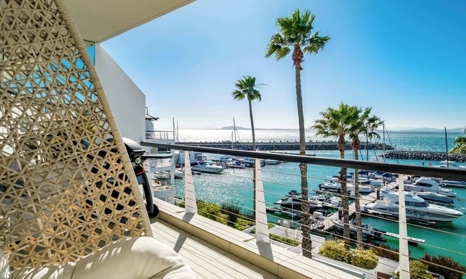 Mouille Point Apartamento | Aqua Views at the Waterclub in Cape Town