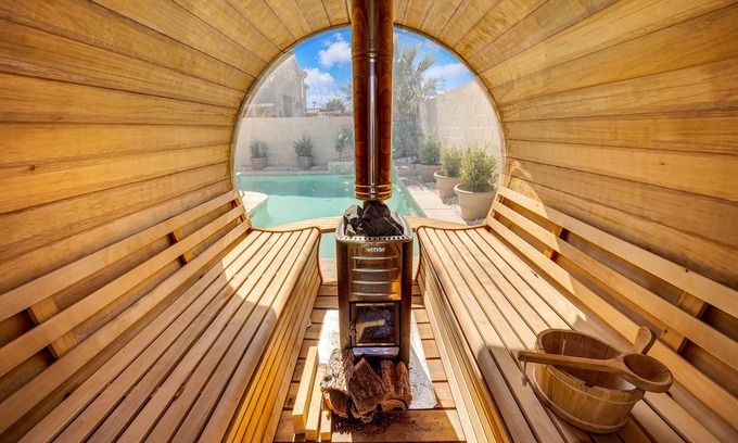 Spring Valley Casa | AQUA ZEN HOUSE with POOL and SAUNA