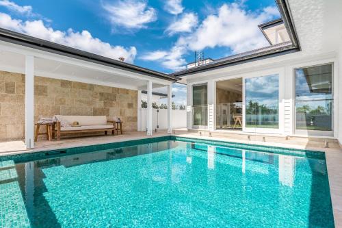Pottsville Casa | Aquarium - beachfront Pottsville home with pool