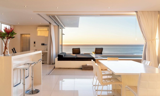 Camps Bay Apartamento | Aquatic Luxury Penthouse