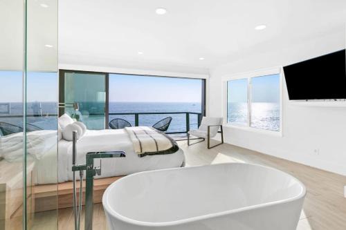 Eastern Malibu Casa | Aquazzura - By Stay Awhile Villas
