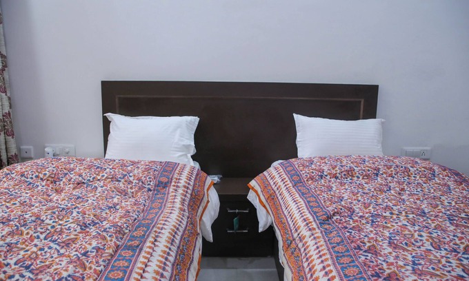 Taj Ganj Cama Y Desayuno | Aradhana's Home Stay Deluxe Room