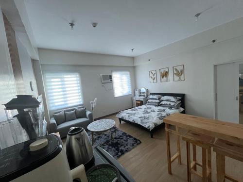 Trece Martires Hotel | Aras Solace Place