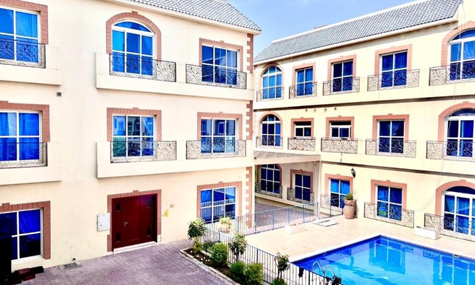 Mirdif Apartamento | Arav Khan Royalty House