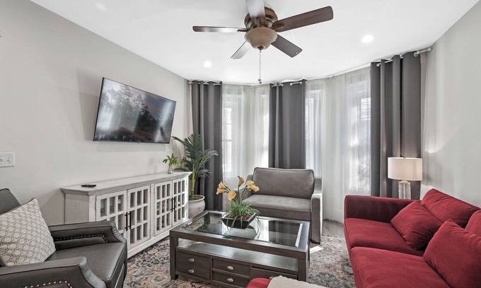 Roslindale Casa | “Arboretum Retreat” city of Boston