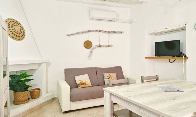 Orosei Apartamento | [Arcada 1] Apartamento en el corazón de Orosei
