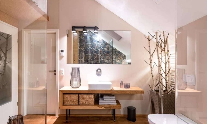 Buhlau Apartamento | Pisodevacacionescon bañera de hidromasaje y sauna.