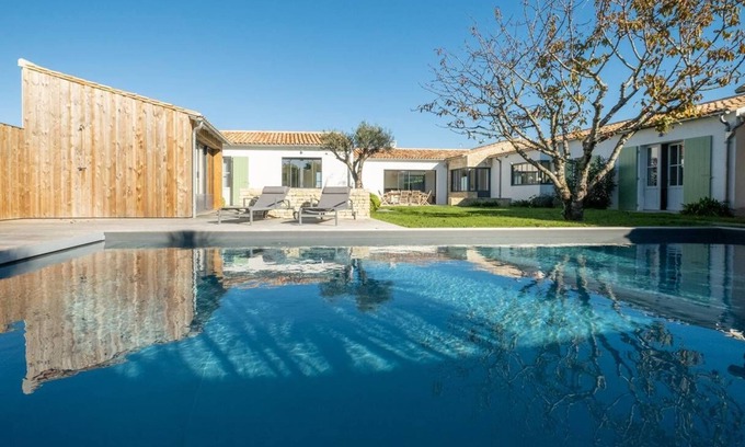Loix Casa | Architect house mansion with heated pool in quiet Loix