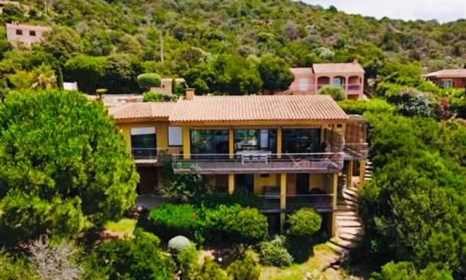 Portigliolo Casa | CASA CONTEMPORANEA, sitio tranquilo, vista IMPREGNABLE