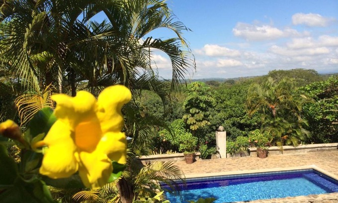 Coyolar Complejo | Architectural home, Pool and High Speed Internet