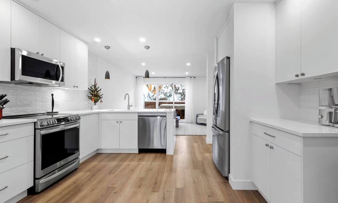 Sundance Estates Casa | Arctic Fox Townhome- Village Core, Modern, Luxury!