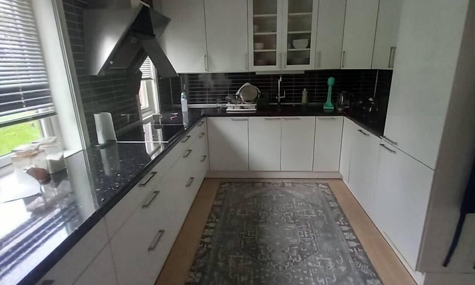 Tromso Apartamento | Arctic Paradise - 4 Bedroom Apartment in Tromso
