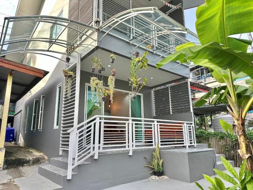 Wichit Casa | Areeya Khao Khad Aoyon Beach