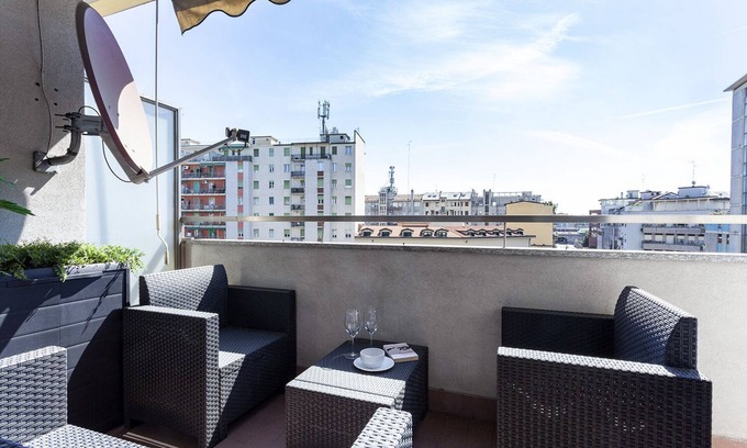 Gioia Apartamento | Ariel - apartment a few meters from Central Station and the center of Milan