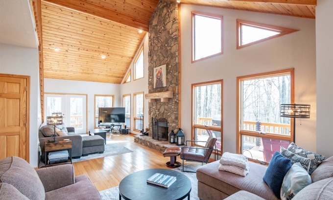 Davis Casa | Ark Escape - 1731 Cabin Mountain Road