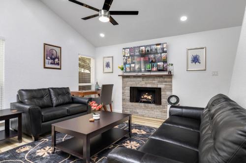 West Arlington Casa | Arlington Entertainment District Home Green & White Door