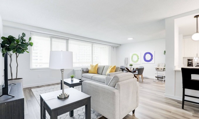 Aurora Highlands Apartamento | Arlington Modern Comfort Meets City Life