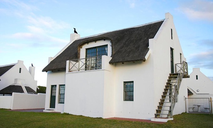Waenhuiskrans Chalet De Esquí | Arniston Seaside Cottages