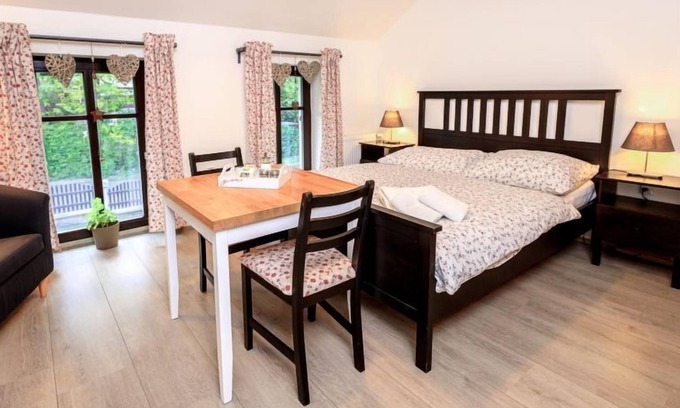 Arnoltice u Decina Apartamento | Arnoltice 10 by Interhome