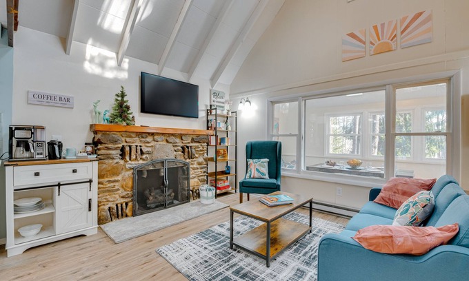 Pocono Lake Cabina | Arrowhead Lake Access: Cabin w/ Resort Amenities