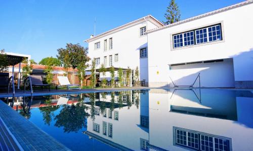 Carcavelos Cama Y Desayuno | Art 4 You Carcavelos Suites