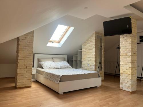 Nis Apartamento | Art Studio