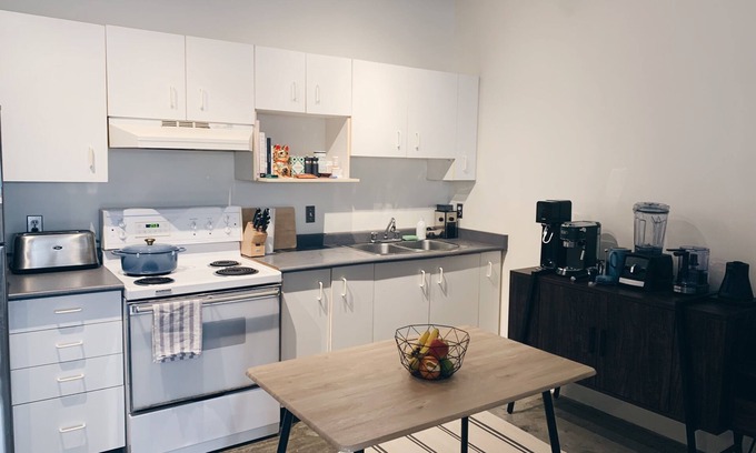 Mount Pleasant Apartamento | Artist Retreat - Main St.