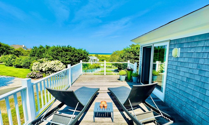 East Orleans Casa | Artist Retreat Views of Ocean