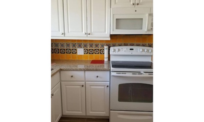 Nob Hill Casa | Artistic 1-BR House with 1-QN Bed & 1-Sofa Bed
