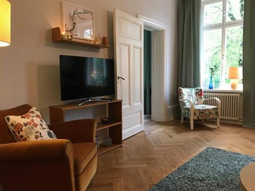 SoFo Apartamento | Artistic and light 2 room apartment in SoFo 65sqm