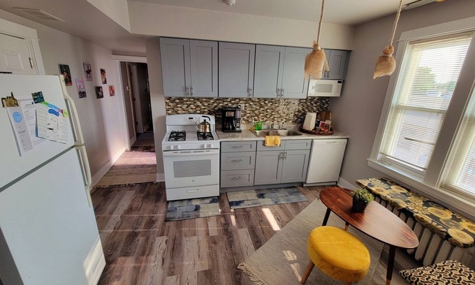 Lyons Apartamento | Artistic/Boho and Cozy Space