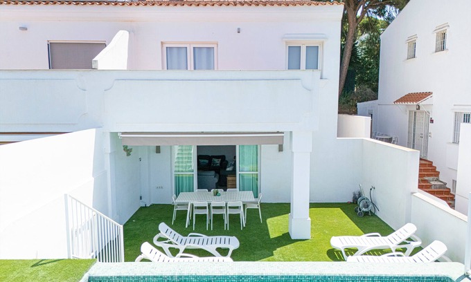 Urbanizacion Pinos Verdes Casa | Casa adosada Artola Marbella - Piscina privada