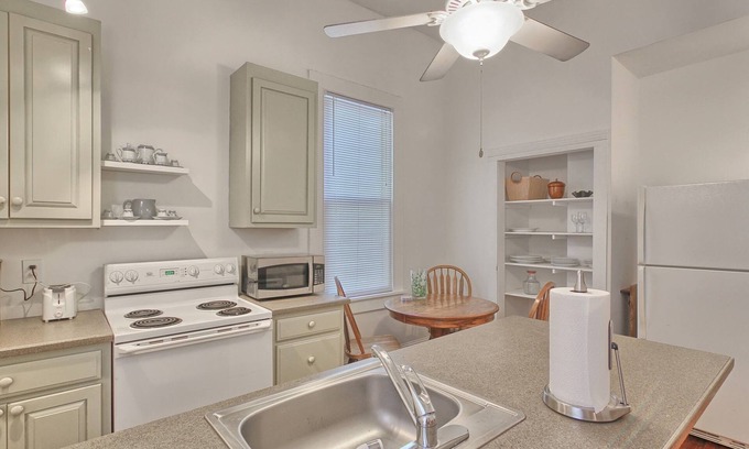 Wilmington Apartamento | Arts and Antiques flat - ¡para 4 personas!
