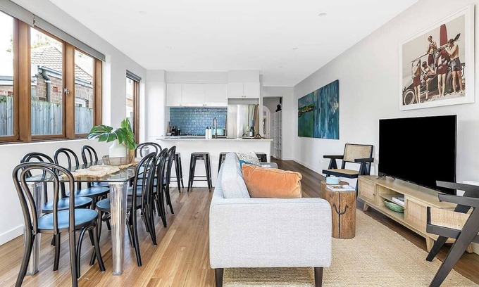 Bondi Beach Casa | Artscape - Bondi Beach Villa. Luxury family home, steps from all Bondi has to offer!