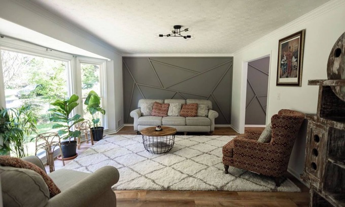 Lithonia Casa | Artsy and eclectic retreat with private pool and hot tub located near Atlanta