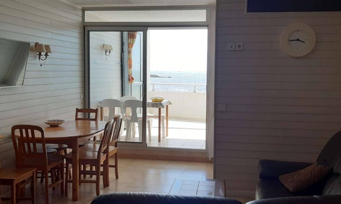 Le Grau-Du-Roi Apartamento | AS22244-P4 Sea view,on the beach, private parking