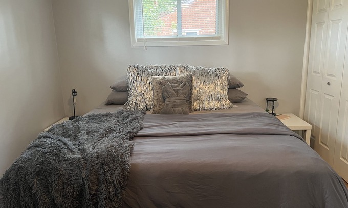 Oak Park Casa | Ascension Hospital 3 Mins Away| Perfect For Families| King Beds 1.5BA| FREE WIFI