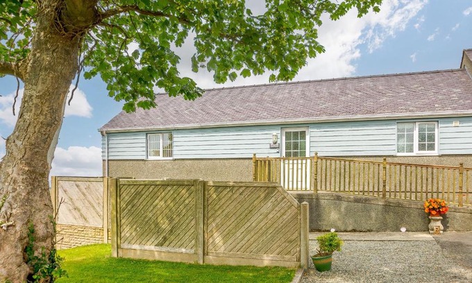 Pen-y-sarn Casa | Ash Cottage, Amlwch