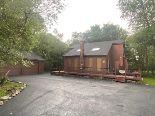 Long Pond Chalet De Esquí | Ash Cottage in Poconos near Camelback & Kalahari