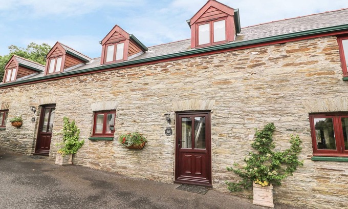 Llandysul Cabaña | Ash Cottage, NEWCASTLE EMLYN