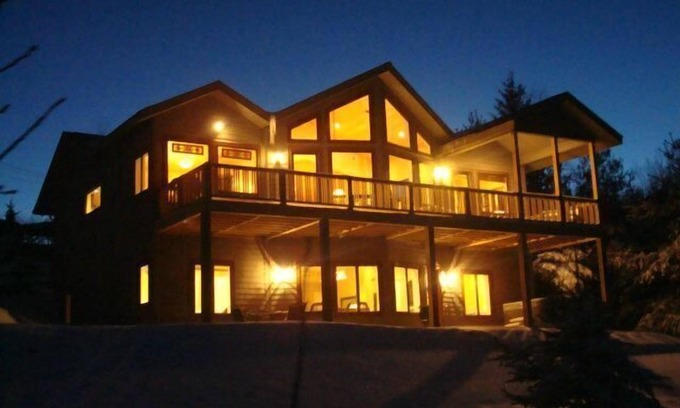 Boone Casa | Aspen Memories: impresionantes vistas a la montaña, bañera de hidromasaje, mesa de billar, excelente ubicación.