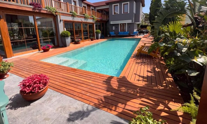 Ildır Koyu Apartamento | Astonishing Seafront Villa in Cesme