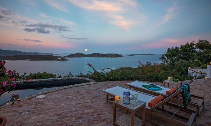 Estate Calabash Boom Villa | ASTRAL VILLA ultra private, stunning views, starry nights, saltwater pool, more!