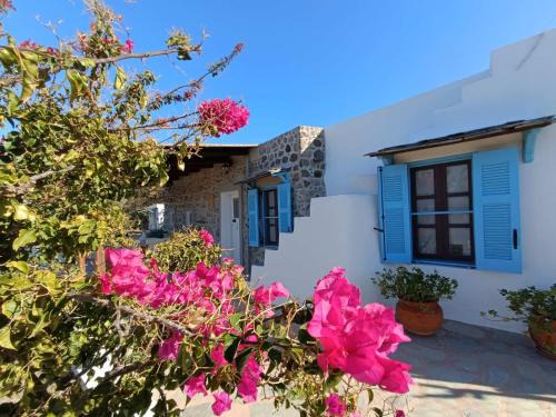 Mandraki Casa | «Astrofeggia» A private stone house Nature-Seaview